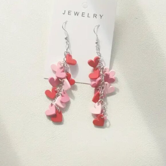 Heart Confetti Dangle earrings - New - perfect for Valentine’s Day - Picture 2 of 3